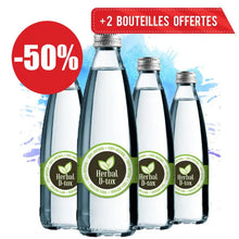 Charger l&#39;image dans la galerie, Promotion sur les bouteilles &quot;Herbal D-tox&quot; : -50 % et 2 bouteilles offertes. Les bouteilles sont disposées sur un fond coloré avec des éclaboussures.